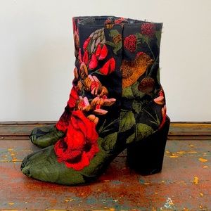 Vintage funky Jeffrey Campbells